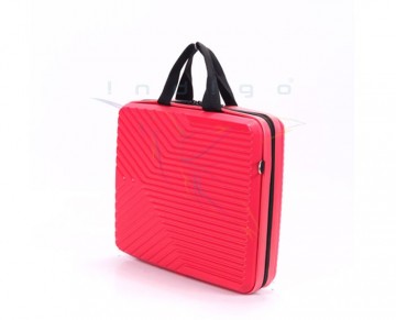 Kırılmaz ve Su Geçirmez Laptop Çantası