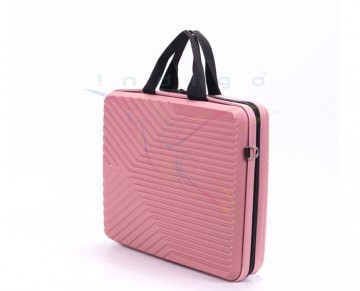 Kırılmaz ve Su Geçirmez Laptop Çantası