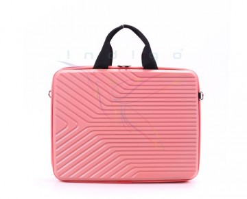 Kırılmaz ve Su Geçirmez Laptop Çantası