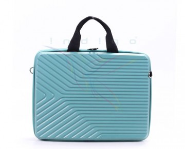 Kırılmaz ve Su Geçirmez Laptop Çantası