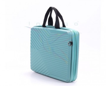 Kırılmaz ve Su Geçirmez Laptop Çantası