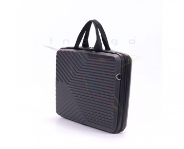 Kırılmaz ve Su Geçirmez Laptop Çantası